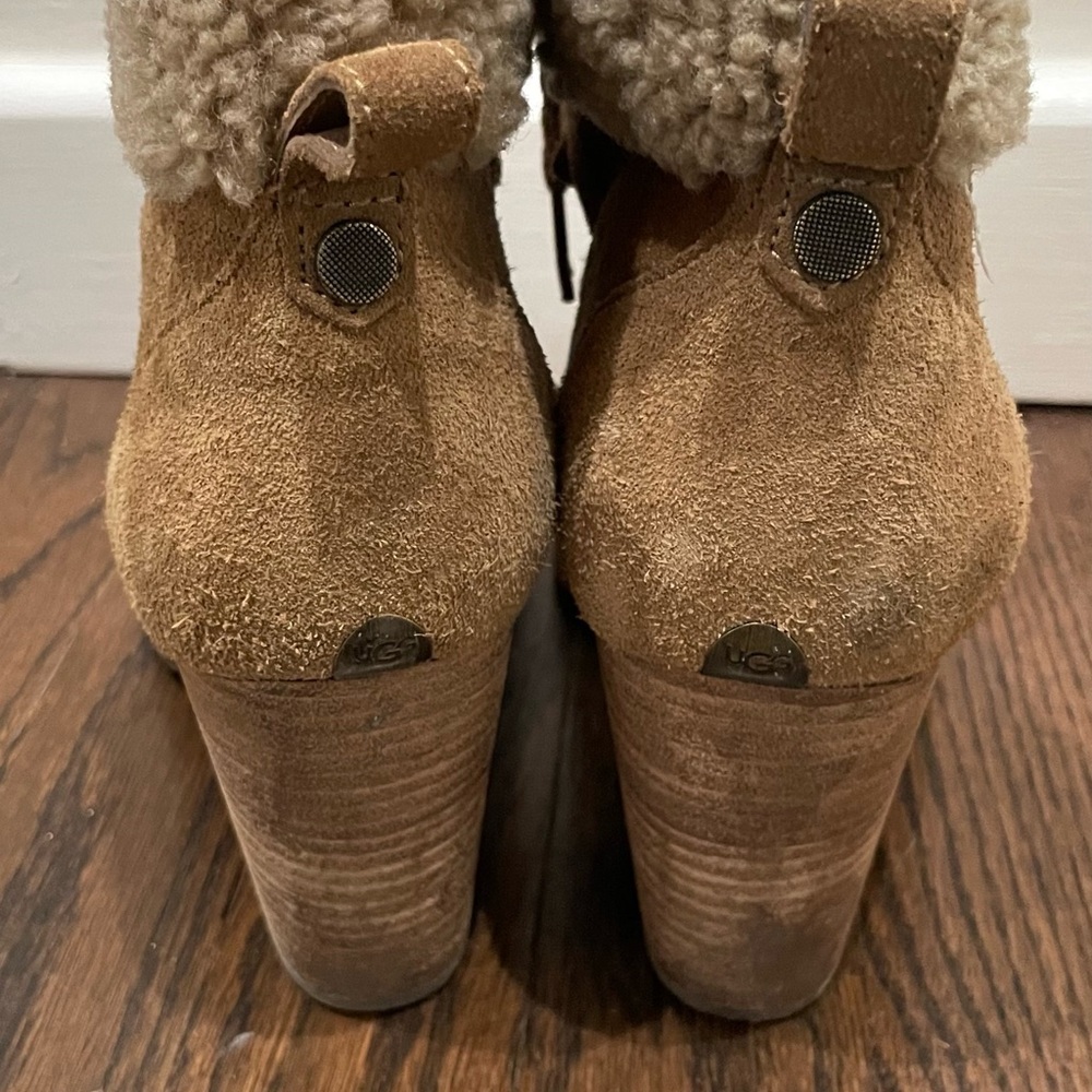 UGG Annalise Chesnut suede ankle boots - Picture 3 of 6